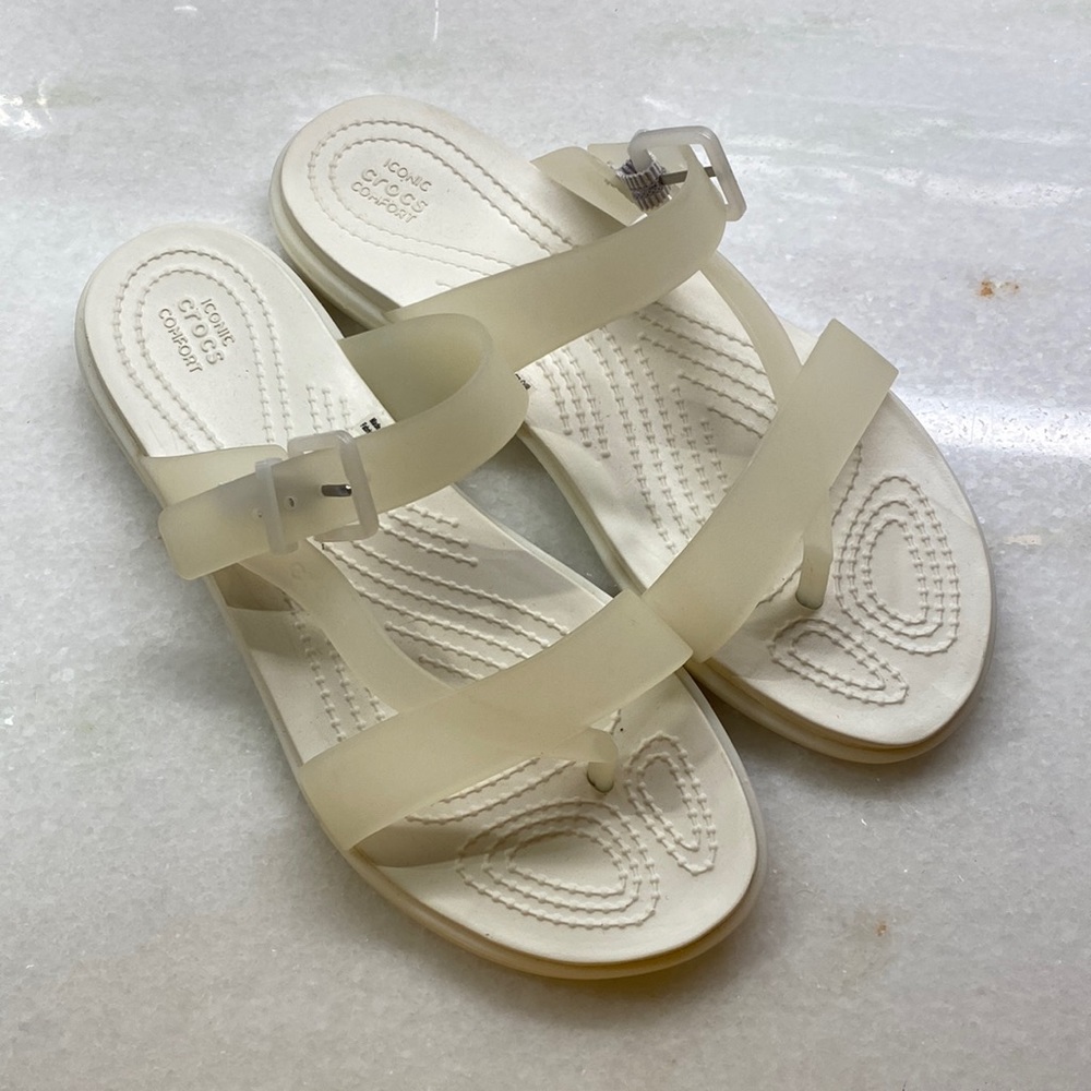 Crocs flip flop